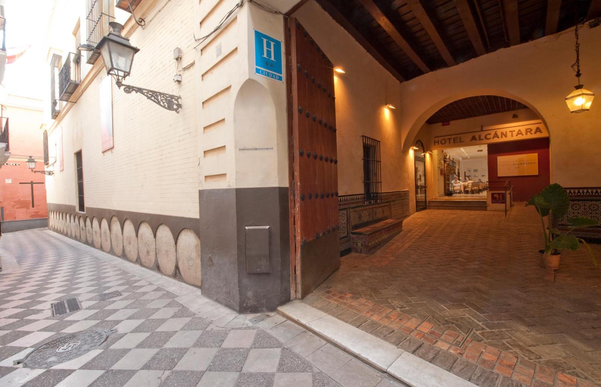 Hotel Alcantara — Photos 1